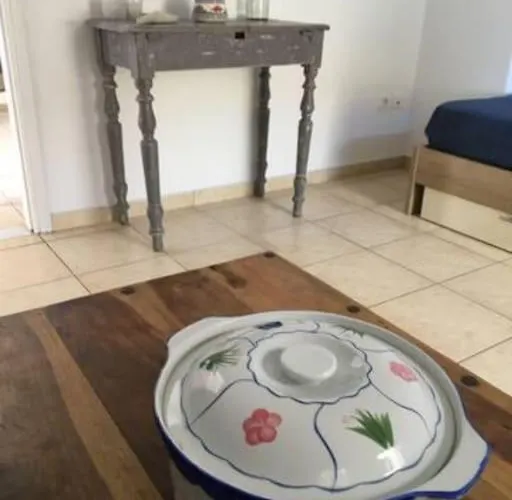 別荘 Marditsa's House By The Sea