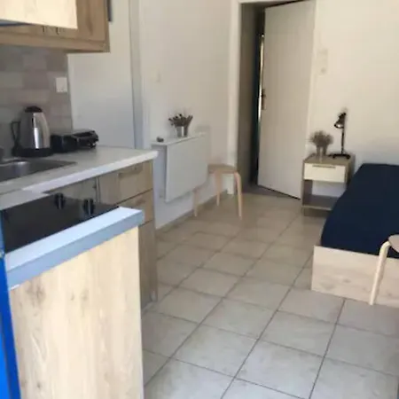 Marditsa's House By The Sea بيت للعطل