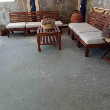 بيت للعطل Marditsa's House By The Sea *